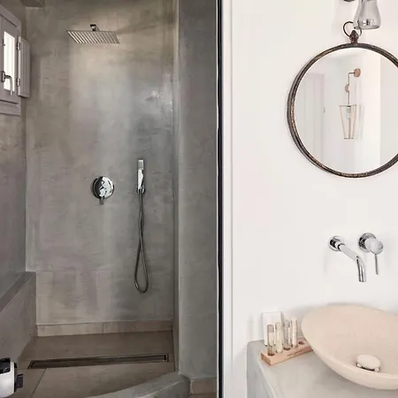 Villa Luxury Santorini Elysian Pente Private Pool 2 Bedrooms Finikiá